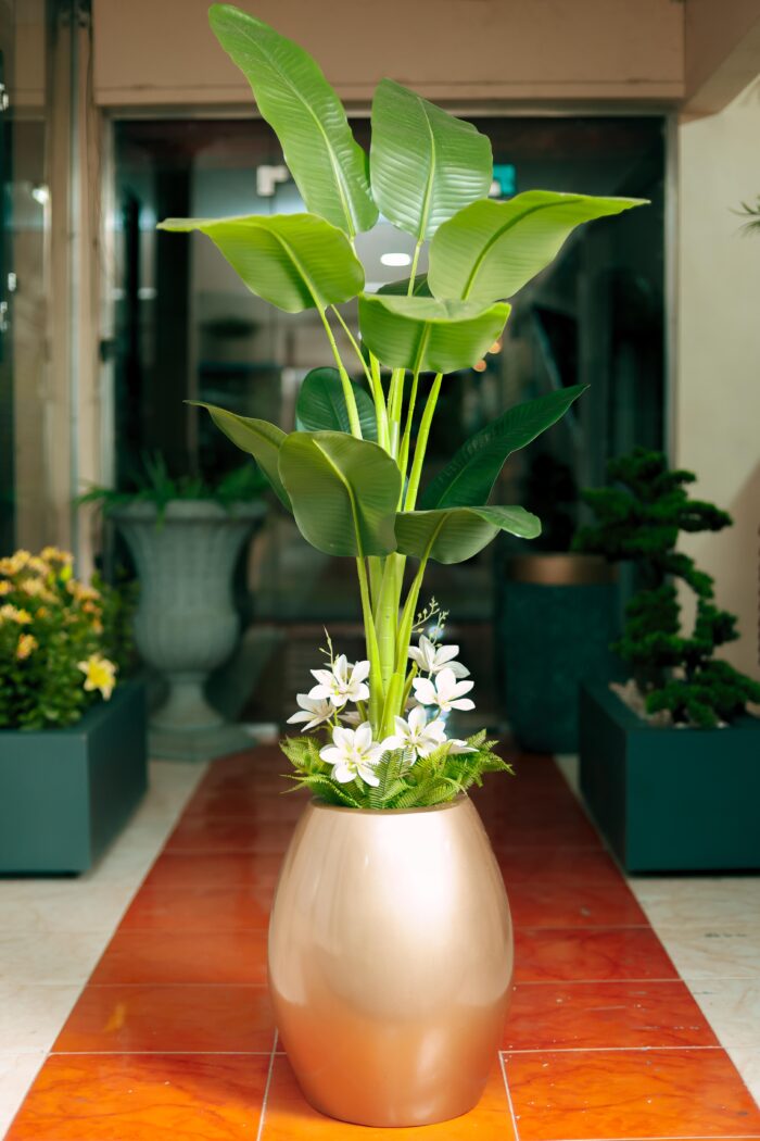 Banana 02 with Fogera shrubs and white flower Artificial Tree 180-190 cm - Image 2